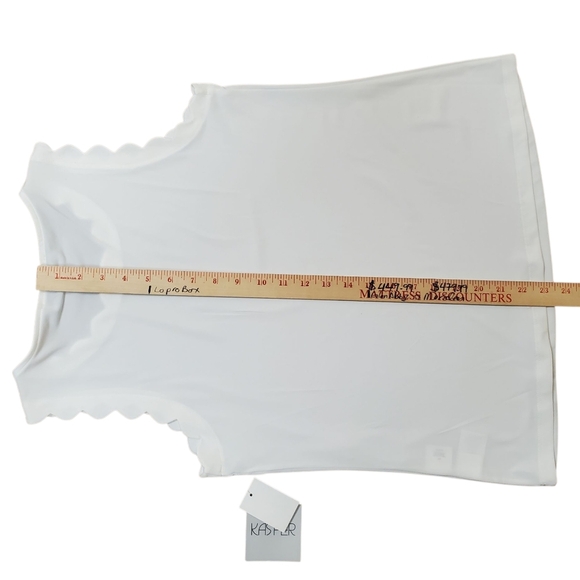 Kasper Women's White Scalloped Tank Top. SMALL. NWT - Picture 9 of 9